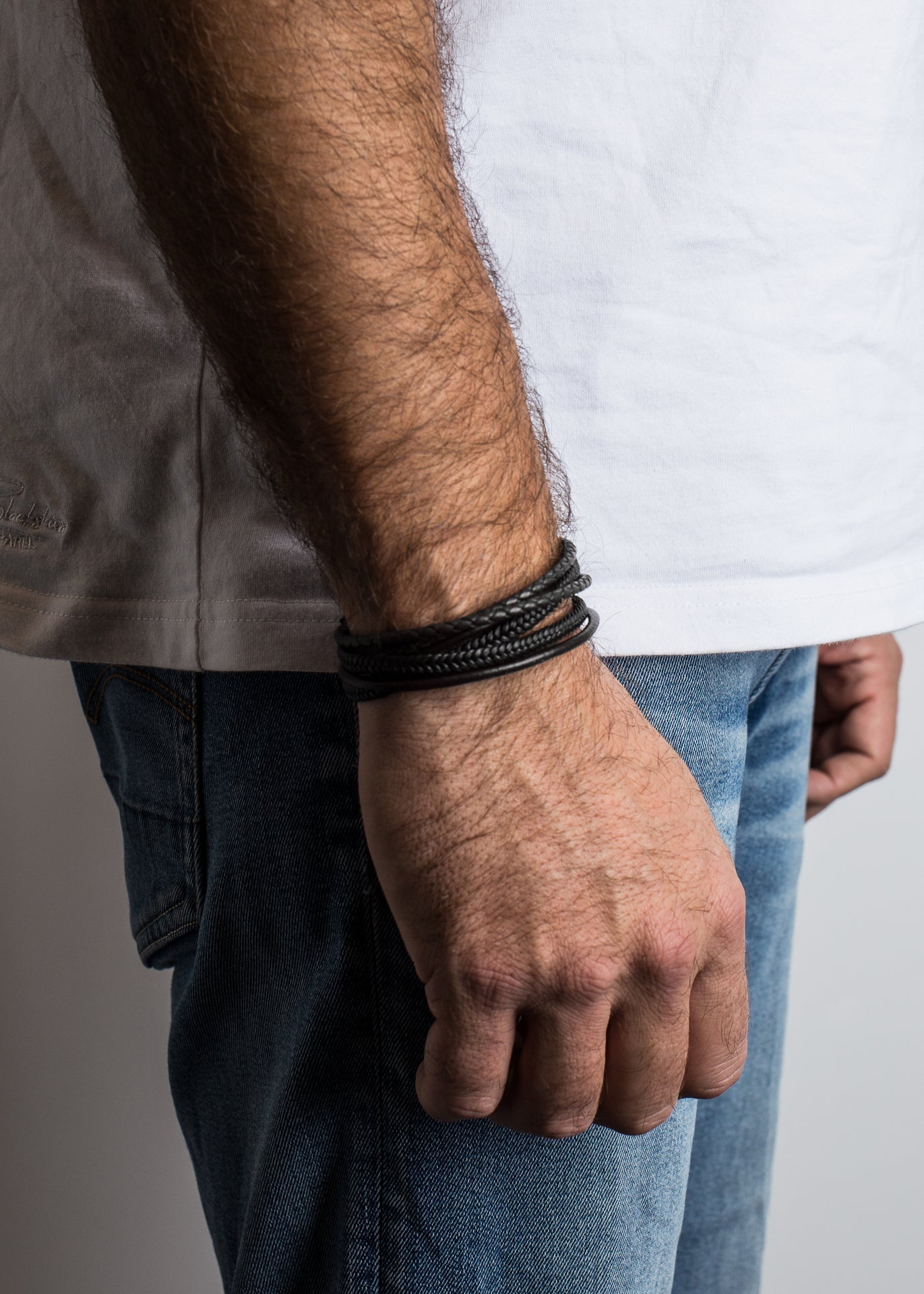 AK-B-AMB-01-Akitsune-Ambush-Synthetic-Leather-Bracelet-Matte-Black-Black-Model