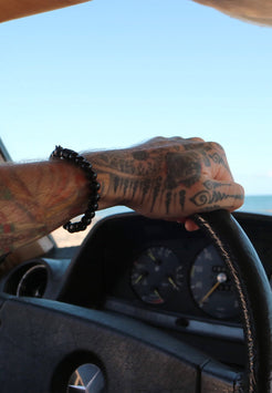 AK-B-OBS-01-Akitsune-Obsidian-Beaded-Bracelet-Fox-Black-Black-Mood-3