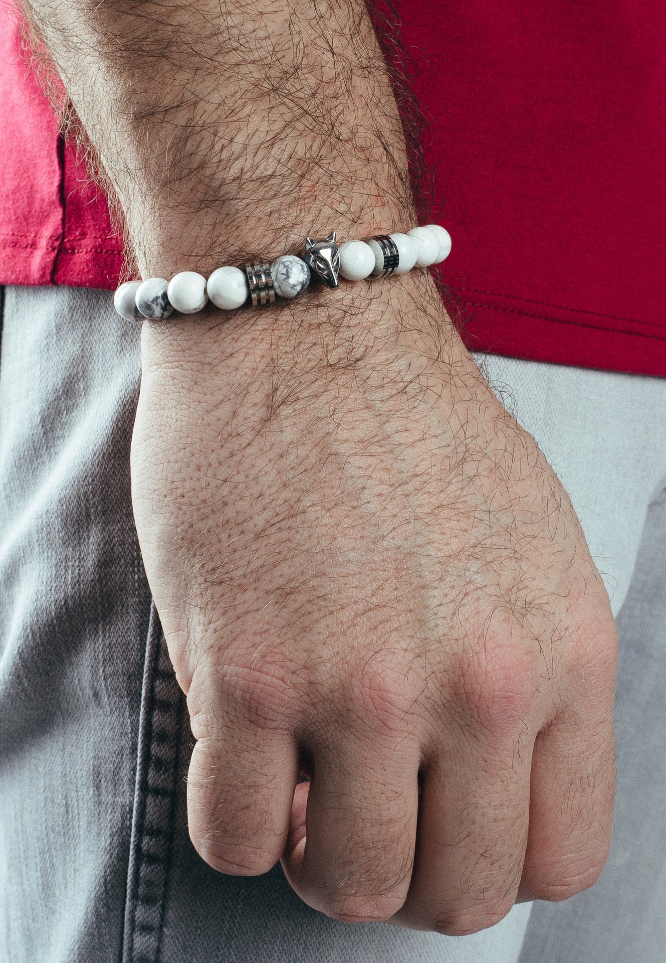 AK-B-OBS-07-Akitsune-Obsidian-Beaded-Bracelet-Fox-Silver-White-Model-5x4