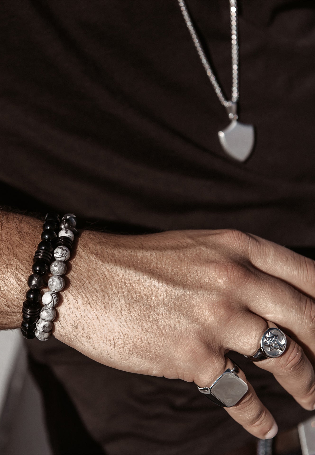 AK-B-OBS-0X-Akitsune-Obsidian-Beaded-Bracelet-Fox-Collection-Mood-2