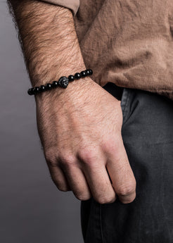 AK-B-REG-01-Akitsune-Regis-Beaded-Bracelet-Lion-Black-Model-5x4