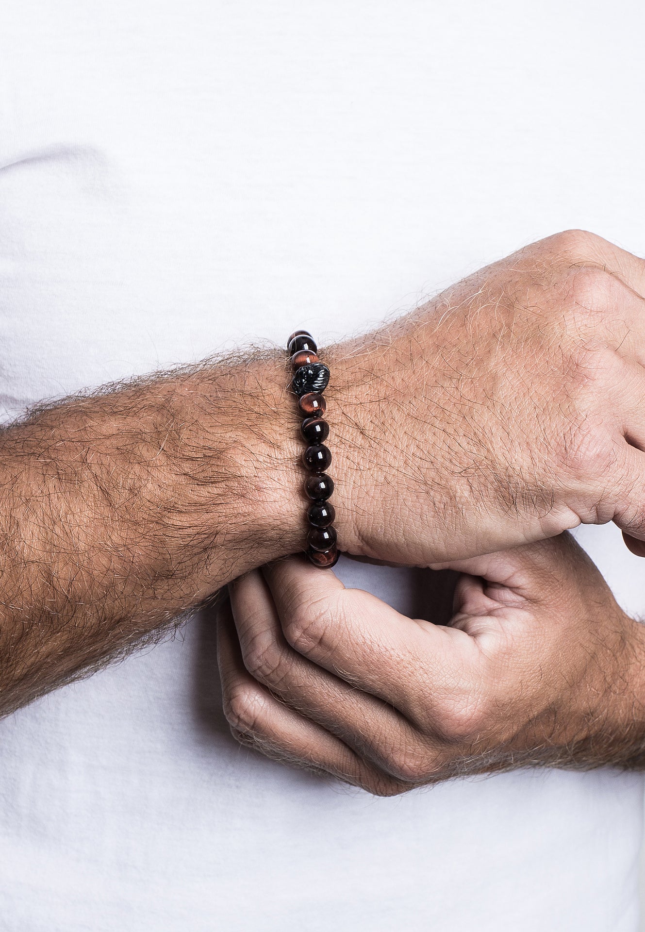 AK-B-REG-03-Akitsune-Regis-Beaded-Bracelet-Mens-Beads-Lion-Tiger-Eye-Red