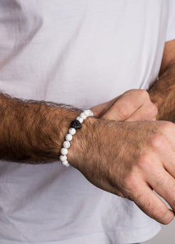 AK-B-REG-08-Akitsune-Regis-Beaded-Bracelet-Mens-Beads-Lion-White-Marble-Model-2
