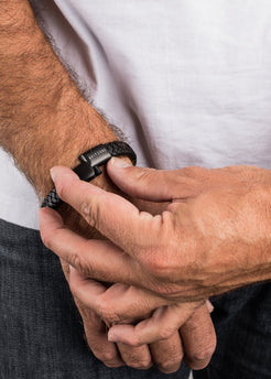 AK-B-SER-01-Akitsune-Serpent-Leather-Bracelet-Black-Model-5x4