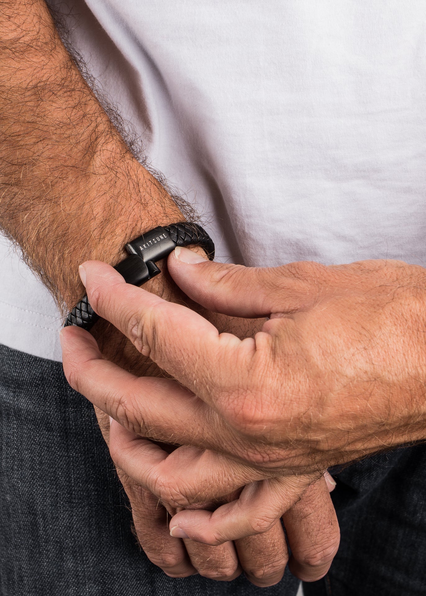 AK-B-SER-01-Akitsune-Serpent-Leather-Bracelet-Black-Model-5x4