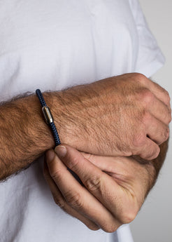 AK-B-SILV-04-Akitsune-Silva-Nylon-Bracelet-Silver-Navyblue-Model-2