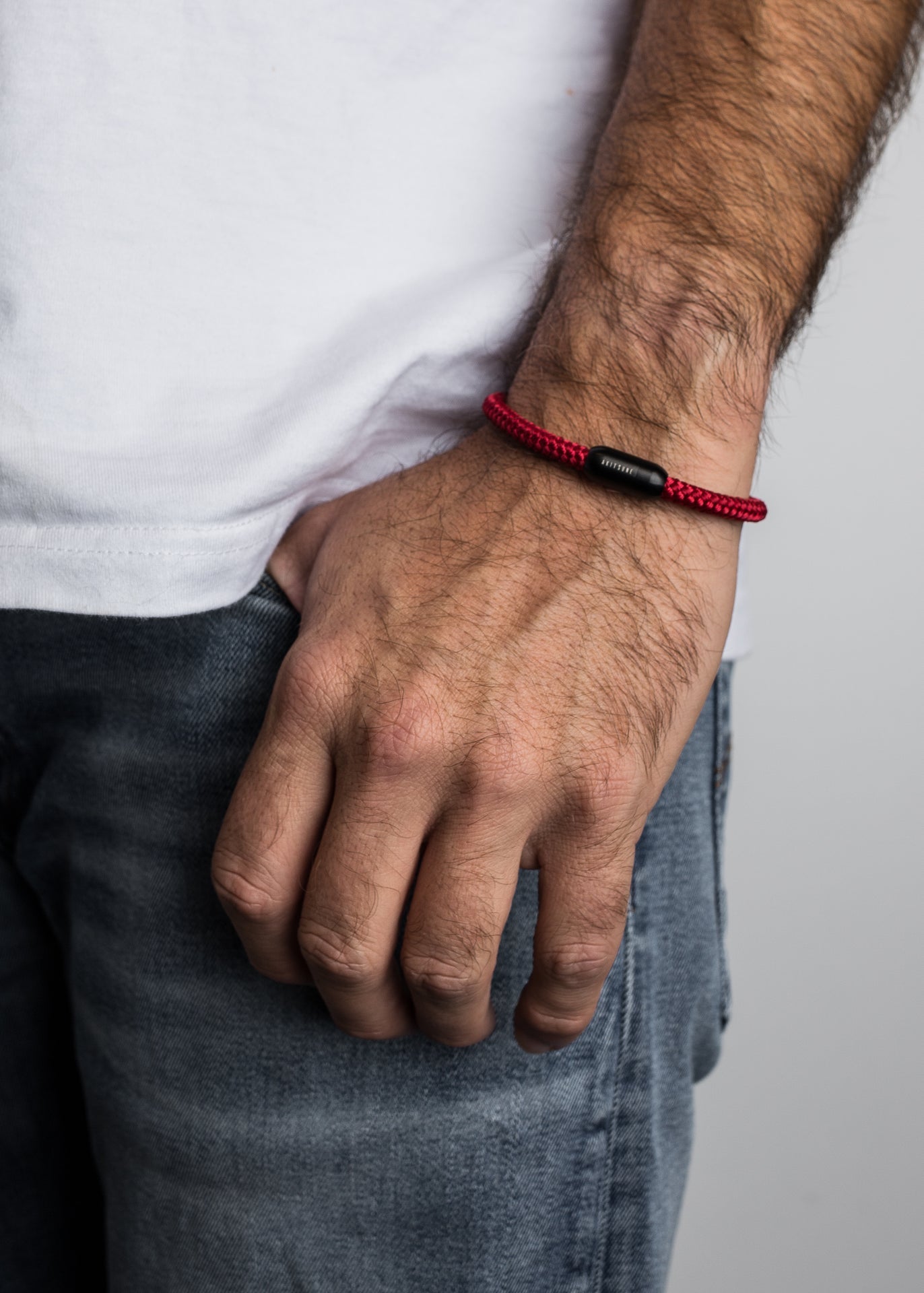 AK-B-SILV-14-Akitsune-Silva-Nylon-Bracelet-Matte-Black-Wine-Red-Model