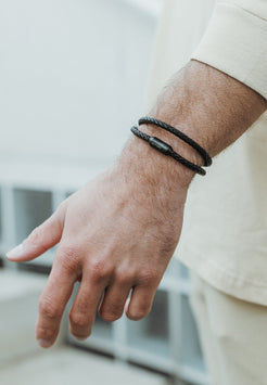 AK-B-SUP-01-Suprema-Mens-Leather-Bracelet-Model