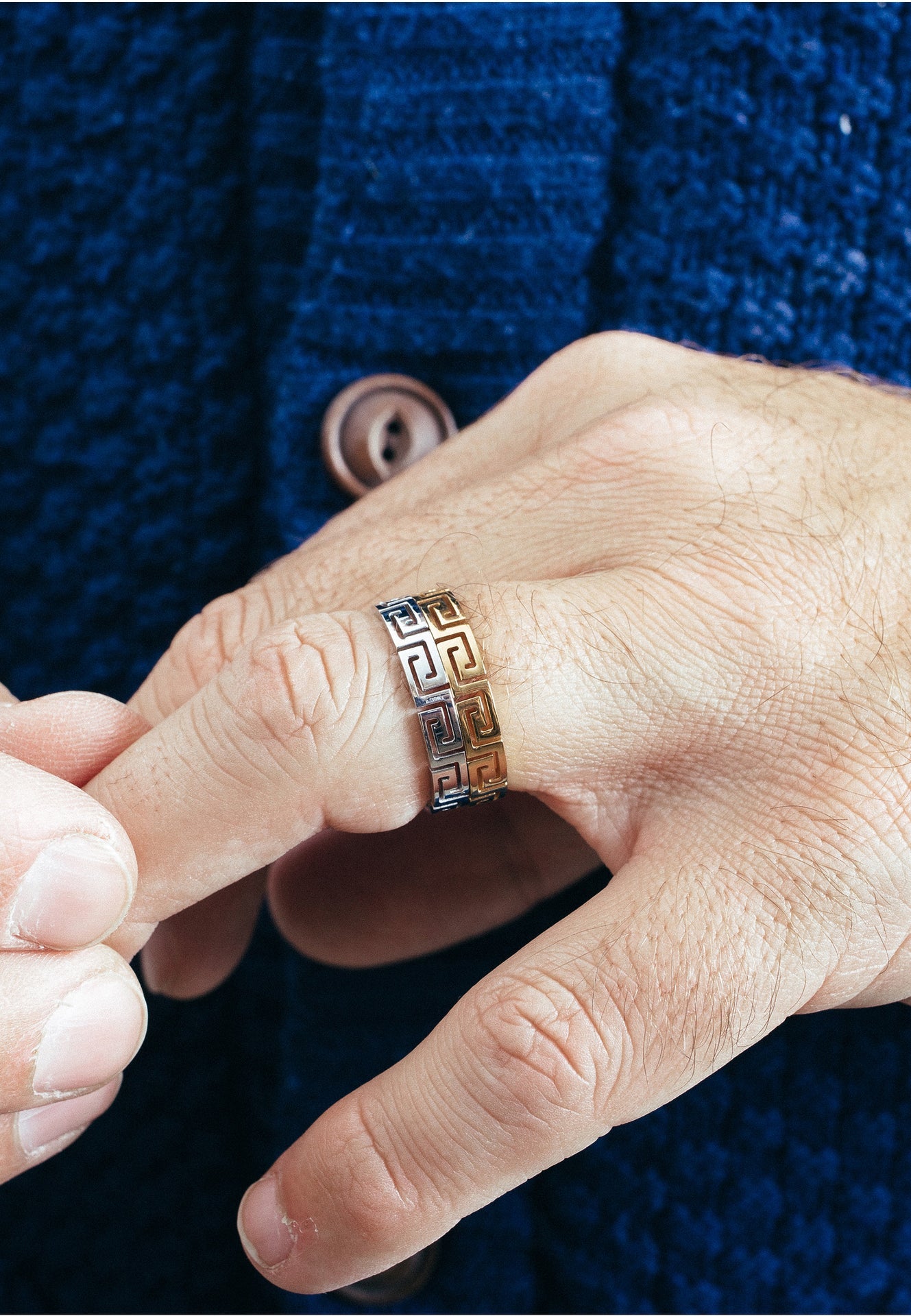 AK-R-ARG-04-Akitsune-Argius-Meander-Ring-Gold-Silver-Model