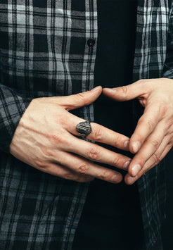 AK-R-ROC-02-Akitsune-The-Rock-Ring-Antique-Silver-Model-2