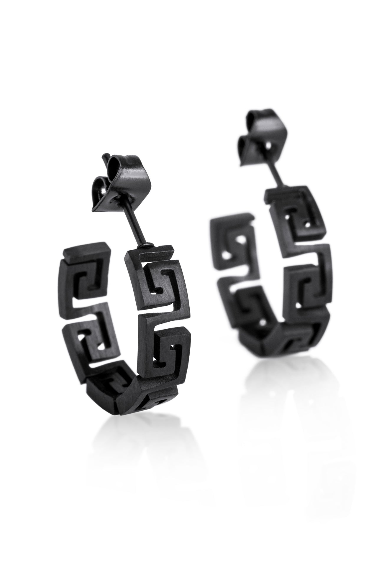 Akitsune-Argius-Meander-Earring-Matte-Black-Greek-2