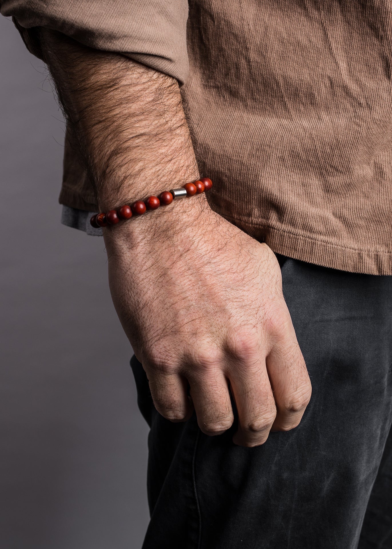 Akitsune-Artem-Wood-Bracelet-Sandal-Wood-Model-2