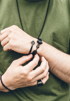 Akitsune-Baca-Iustitia-Ferus-Matte-Black-Collection-Ring-Chain-Bracelet-Men-Women