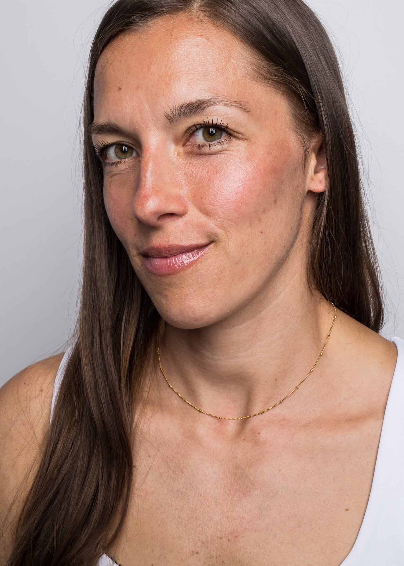 Akitsune-Bliss-Necklace-Gold-Model-1