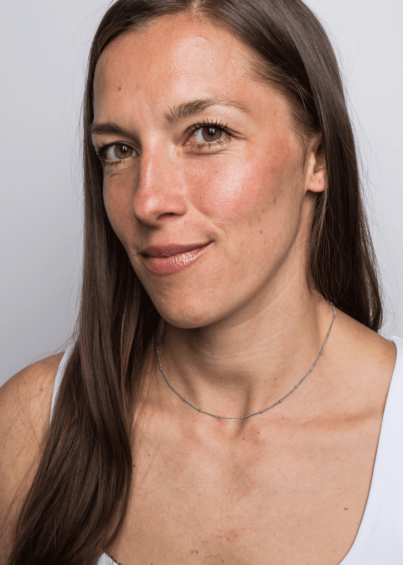 Akitsune-Bliss-Necklace-Silver-Model-1