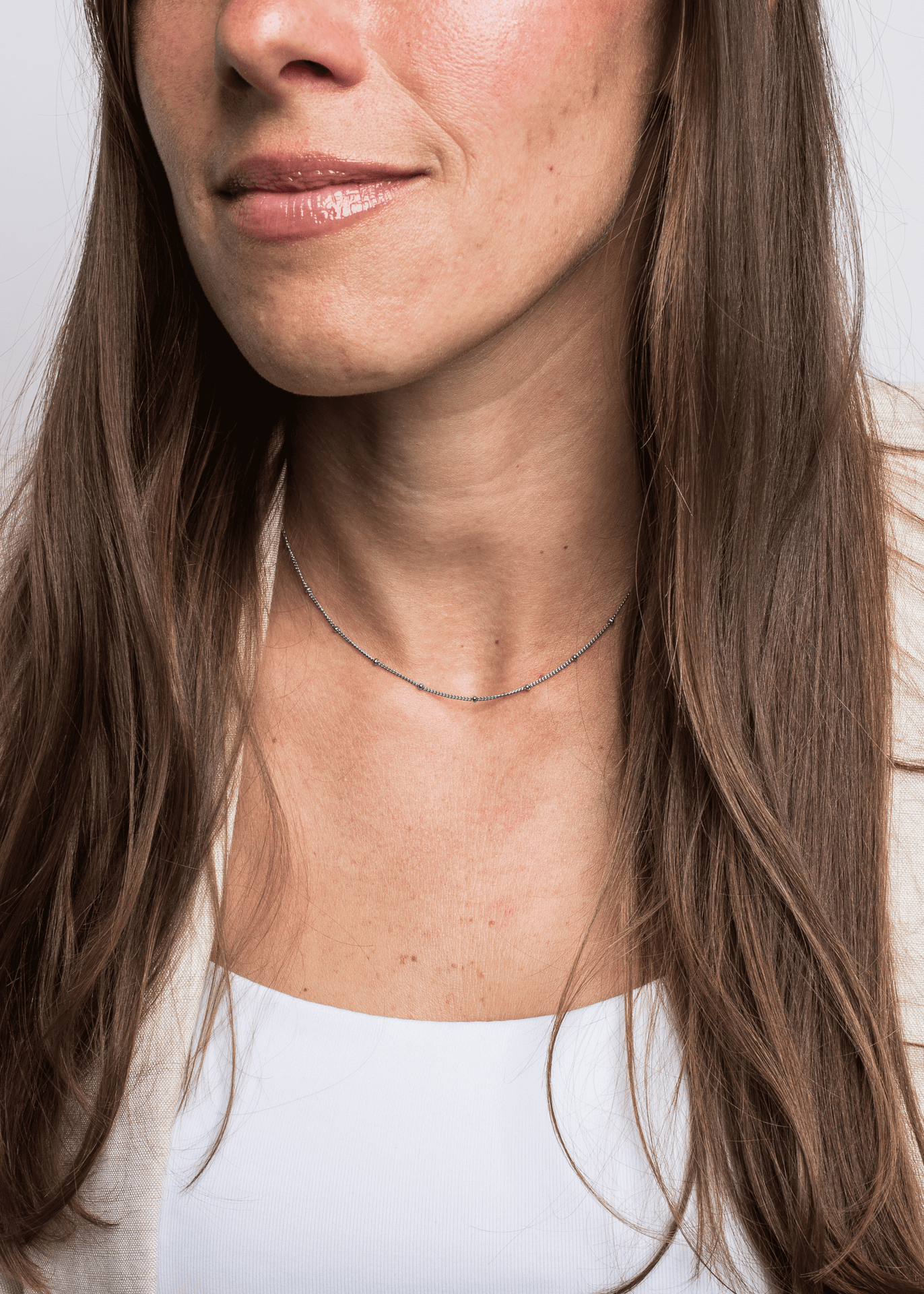 Akitsune-Bliss-Necklace-Silver-Model-2