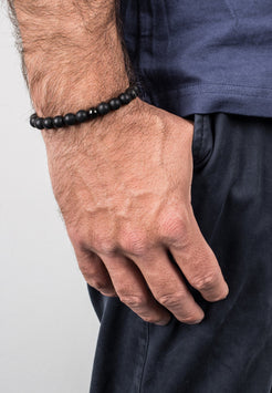 Akitsune-Bracelet-Globae-Black-Onyx-Model-1