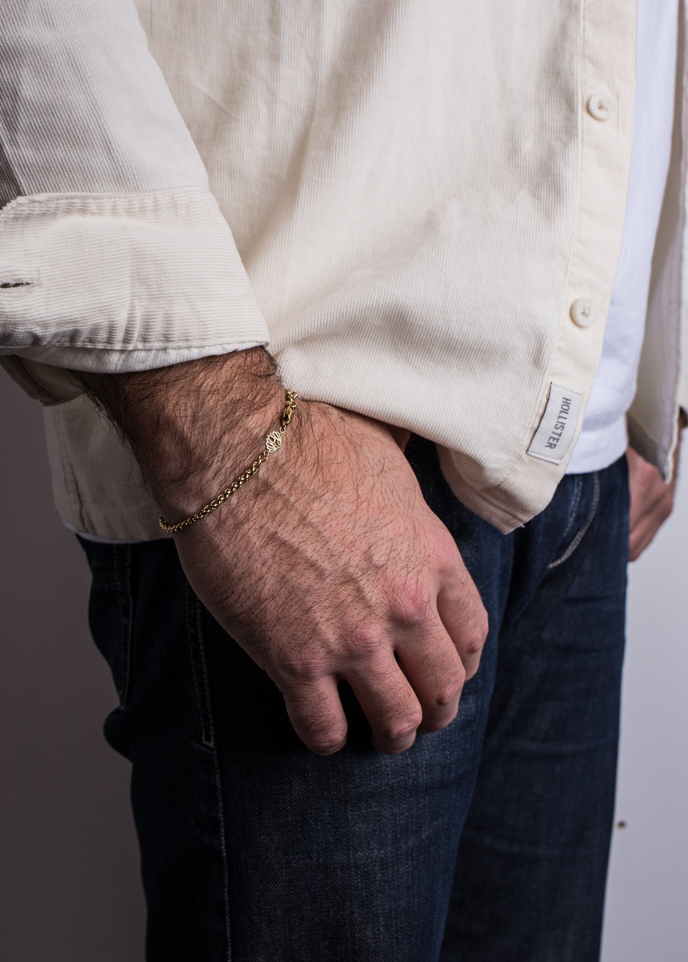 Akitsune-Cor-Wheat-Chain-Bracelet-Gold-Model-2