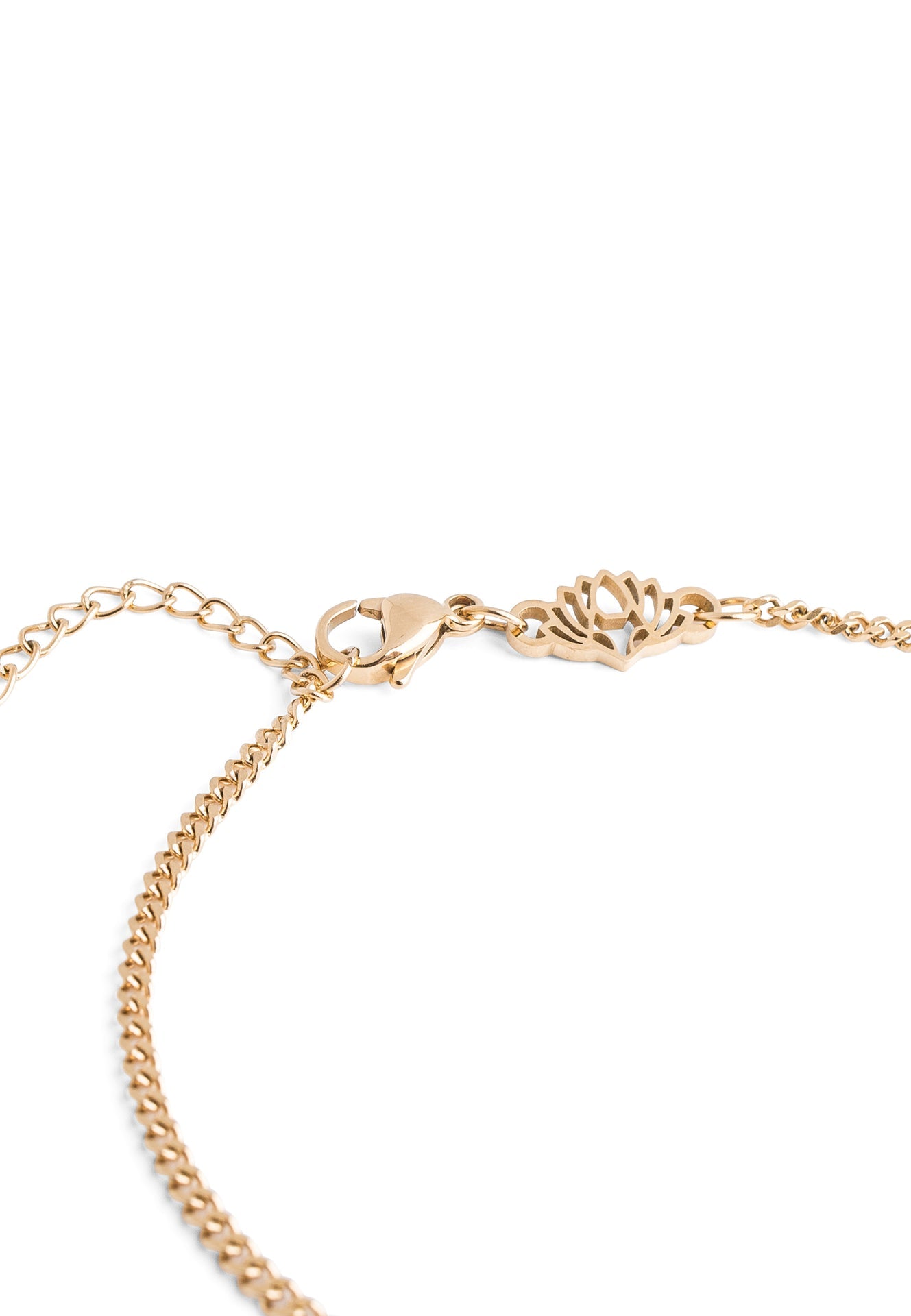 Akitsune-Cuban-Chain-Bracelet-2mm-Gold-Detail