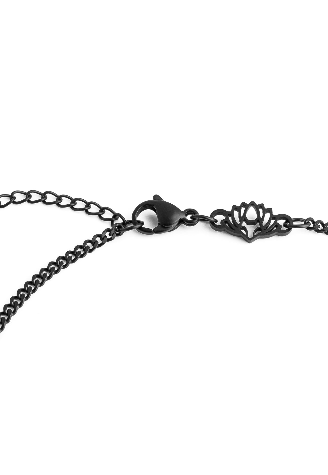 Akitsune-Cuban-Chain-Bracelet-2mm-Matte-Black-Detail