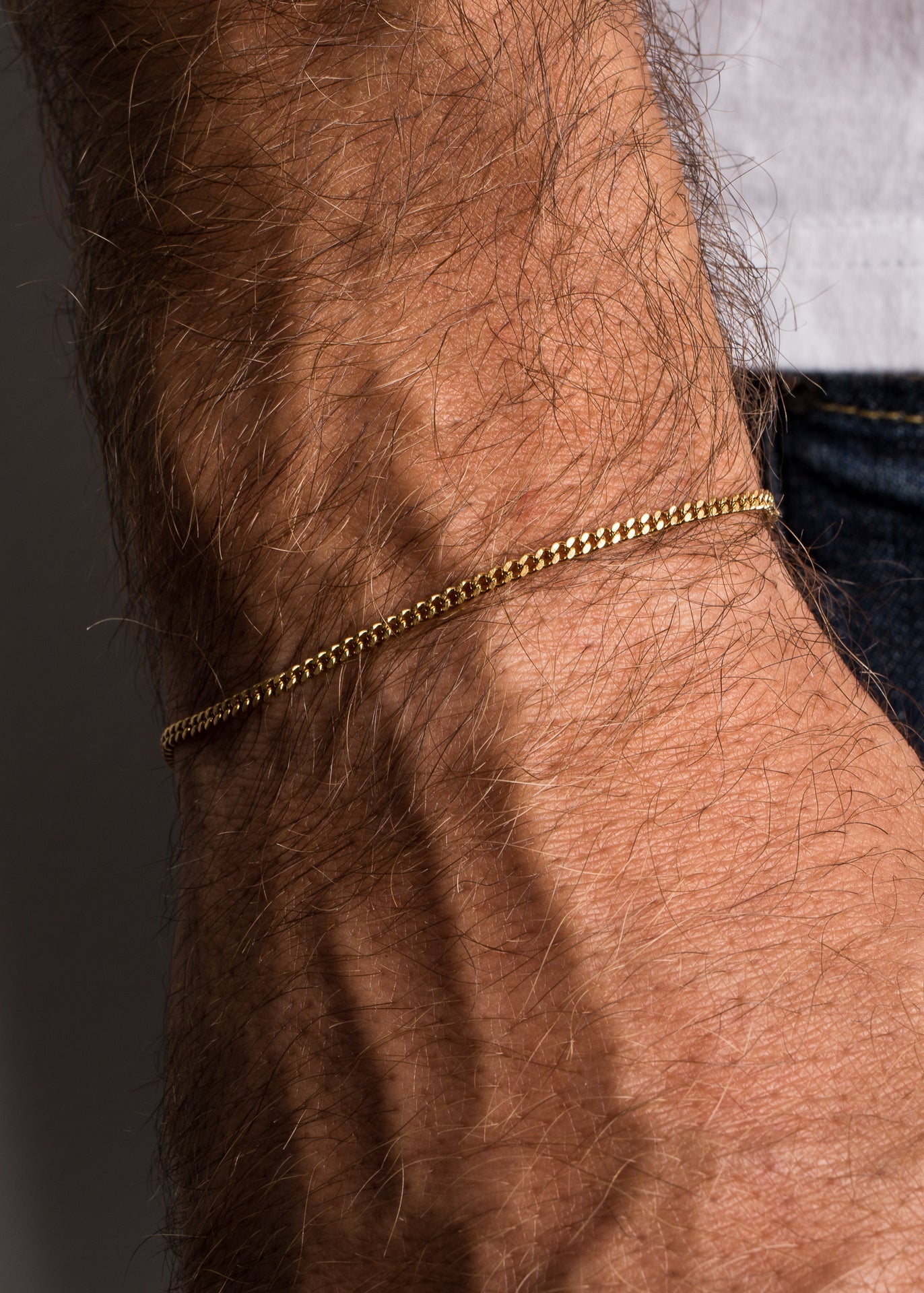 Akitsune-Cuban-Chain-Bracelet-Gold-2mm-Model-3