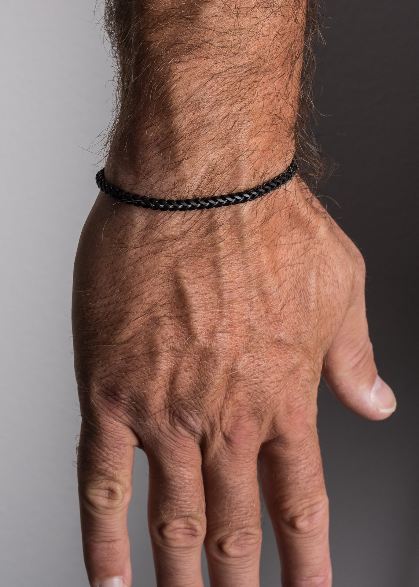 Akitsune-Franco-Chain-Bracelet-Matte-Black-Model-4