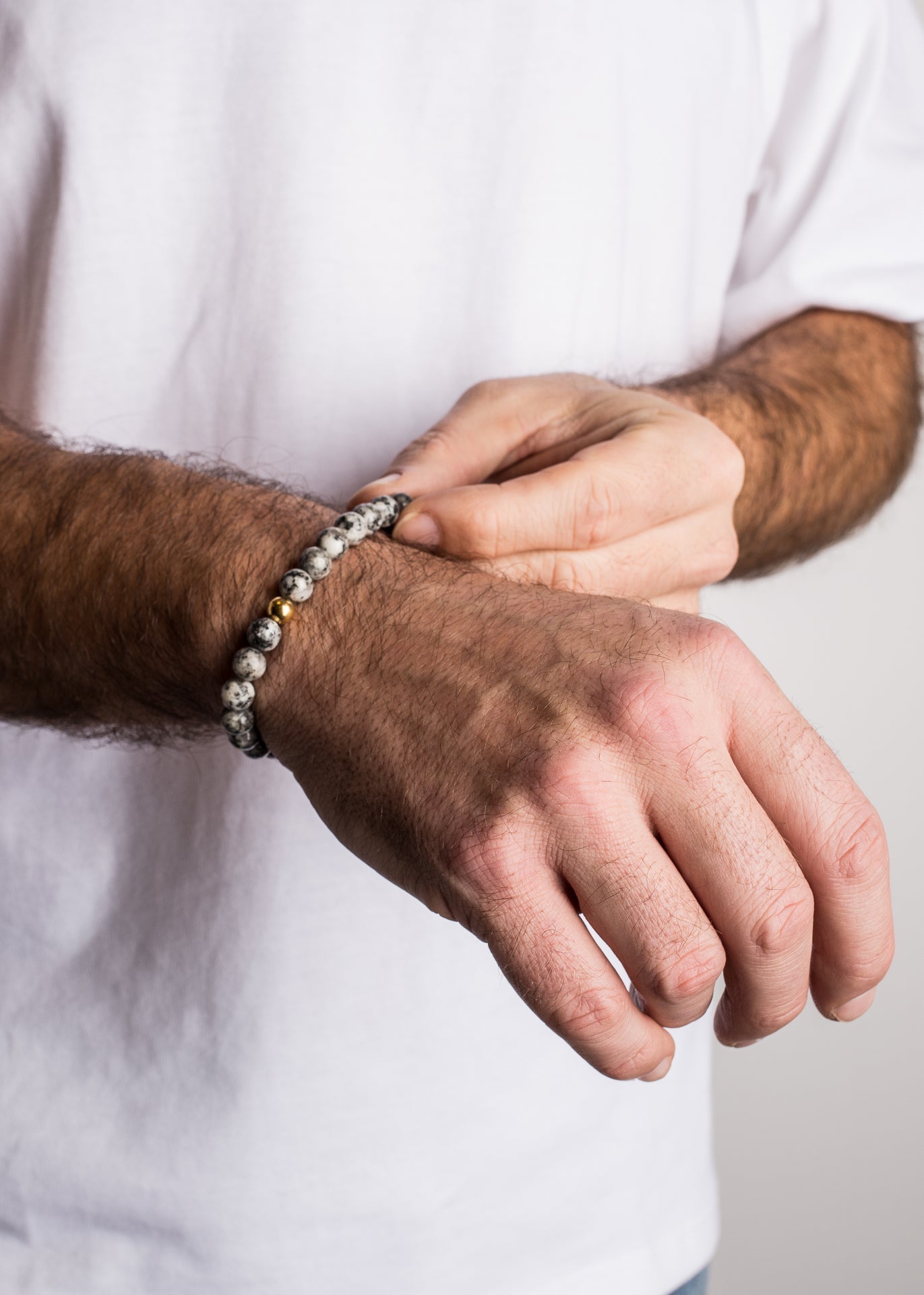 Akitsune-Globae-Beaded-Bracelet-Marble-Grey-8