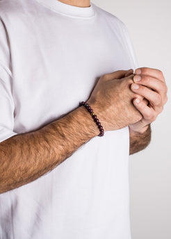 Akitsune-Globae-Beaded-Bracelet-Marble-Red-4