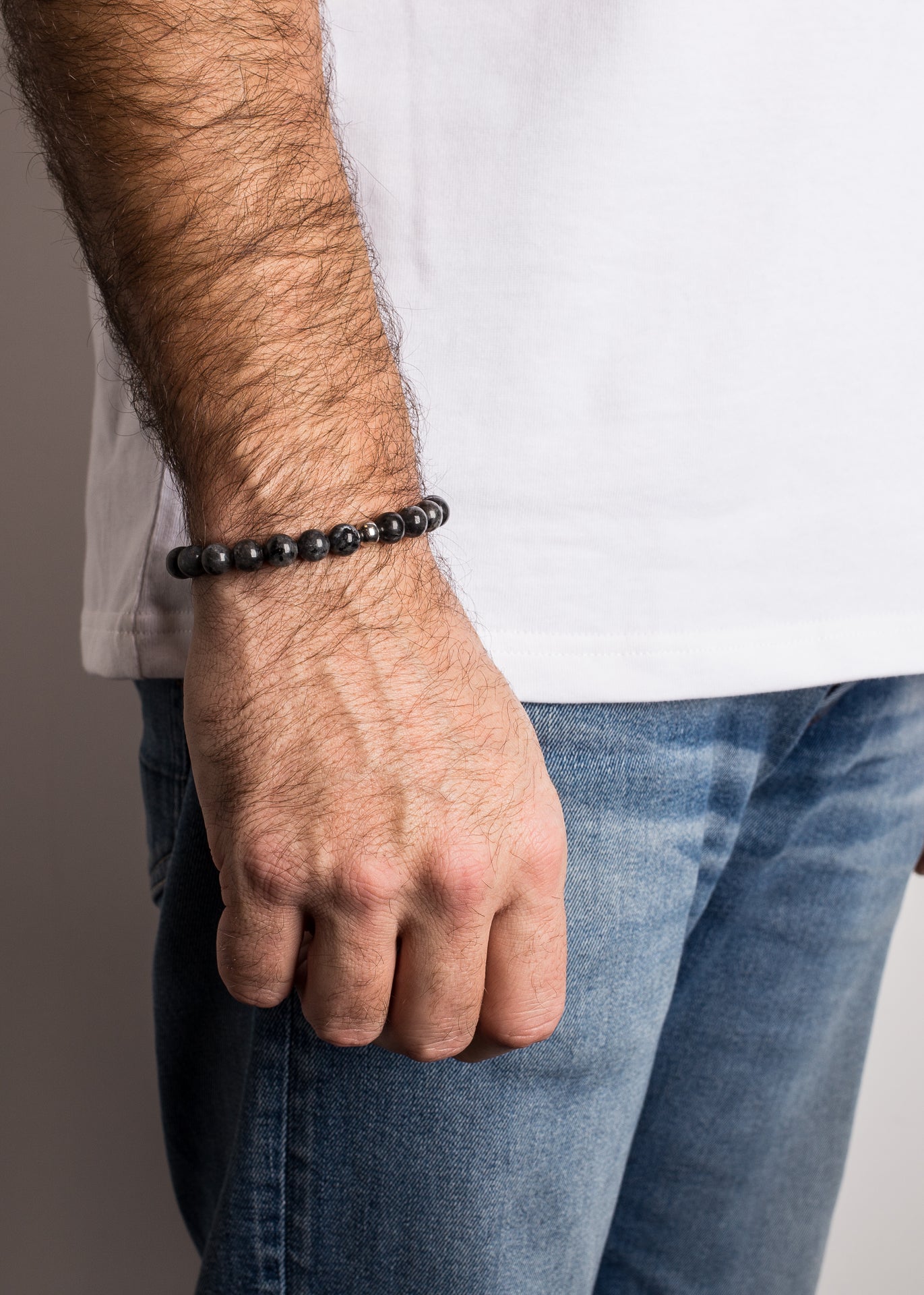 Akitsune-Globae-Beaded-Bracelet-Quarzite-5