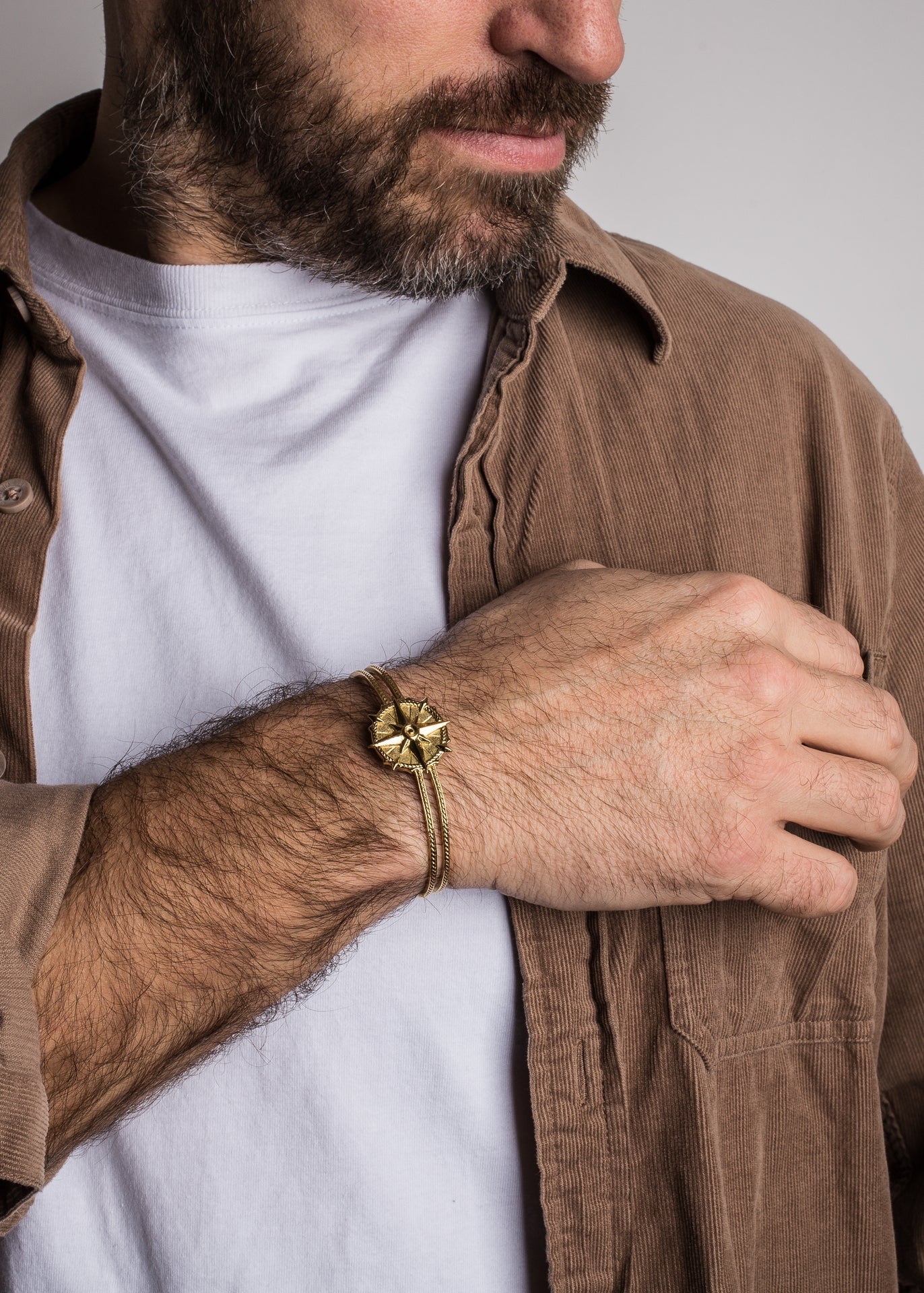 Akitsune-Guidance-Bangle-Gold-Compass-North-Star-Model-1