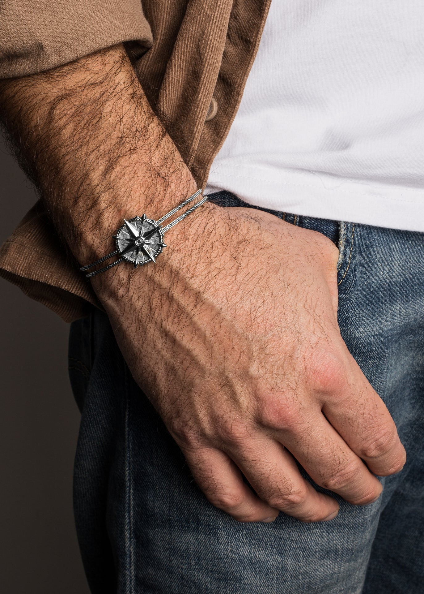 Akitsune-Guidance-Bangle-Gold-Compass-North-Star-Model-36jCTCHzlltVVA