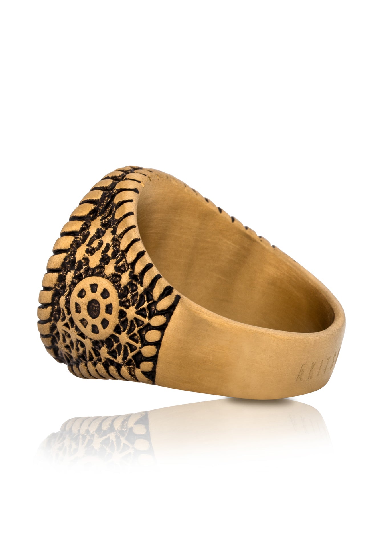 Akitsune-Imperator-Ring-Antique-Gold-Back