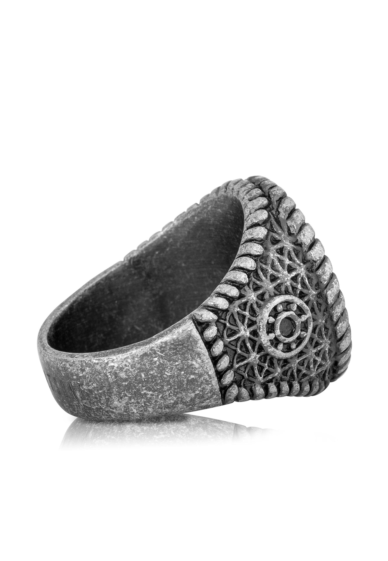 Akitsune-Imperator-Ring-Antique-Silver-Back-2