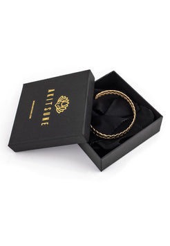 Akitsune-Laurea-Bangle-Laurel-Wreath-Gold-Roman-Packaging