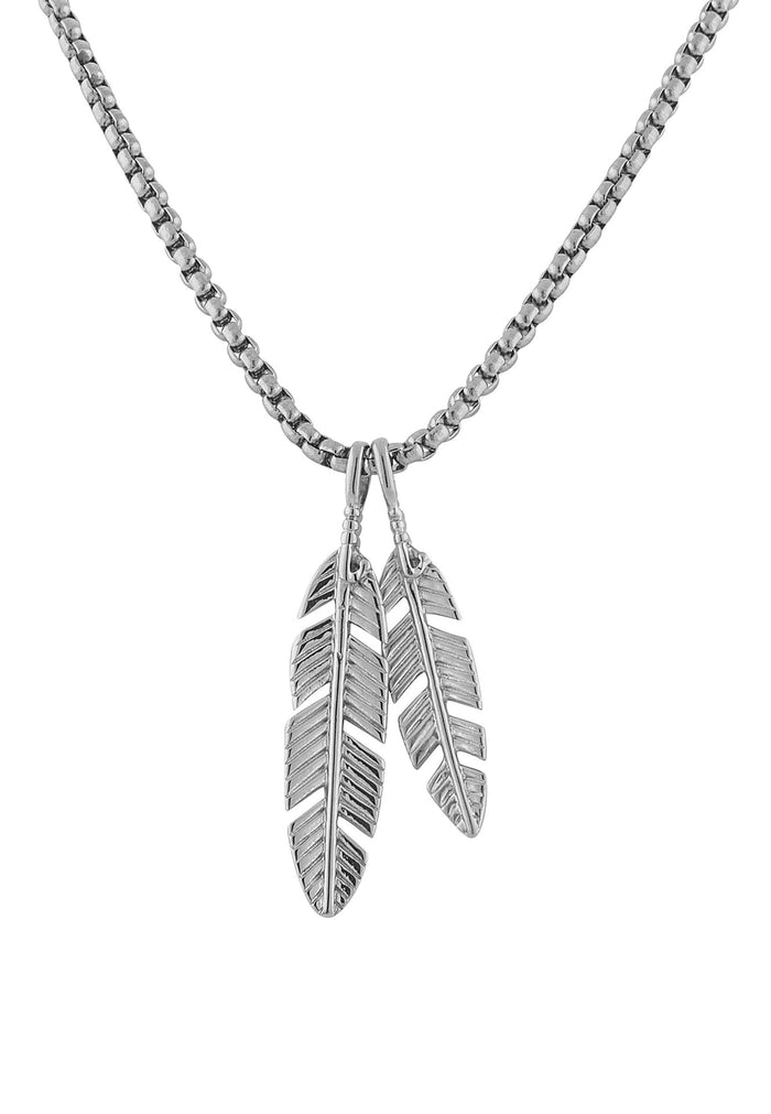 Akitsune-Levitas-Pendant-Necklace-Silver-Detail