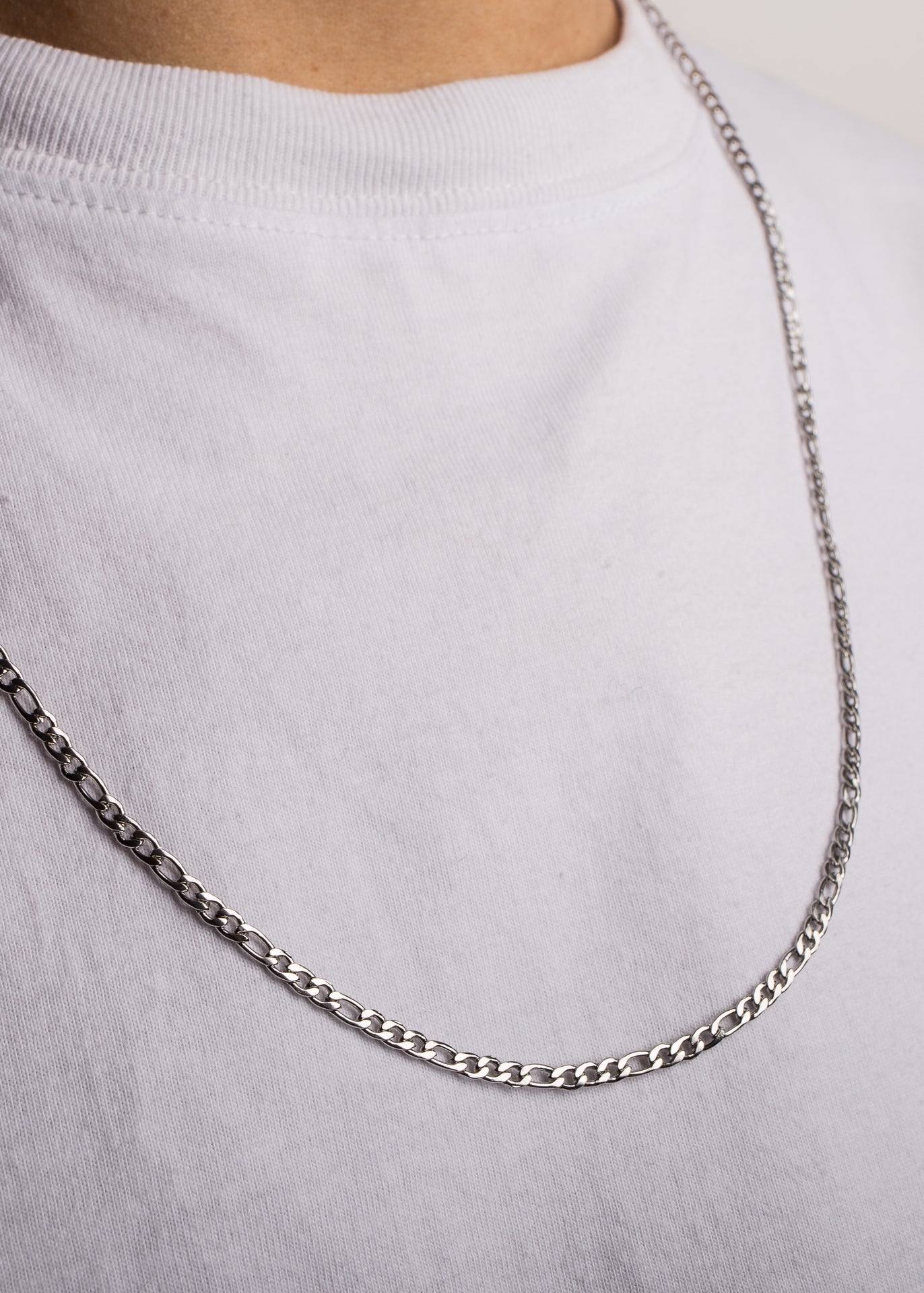 Akitsune-Magnas-Chain-Link-Silver-Model-Figaro-Detail