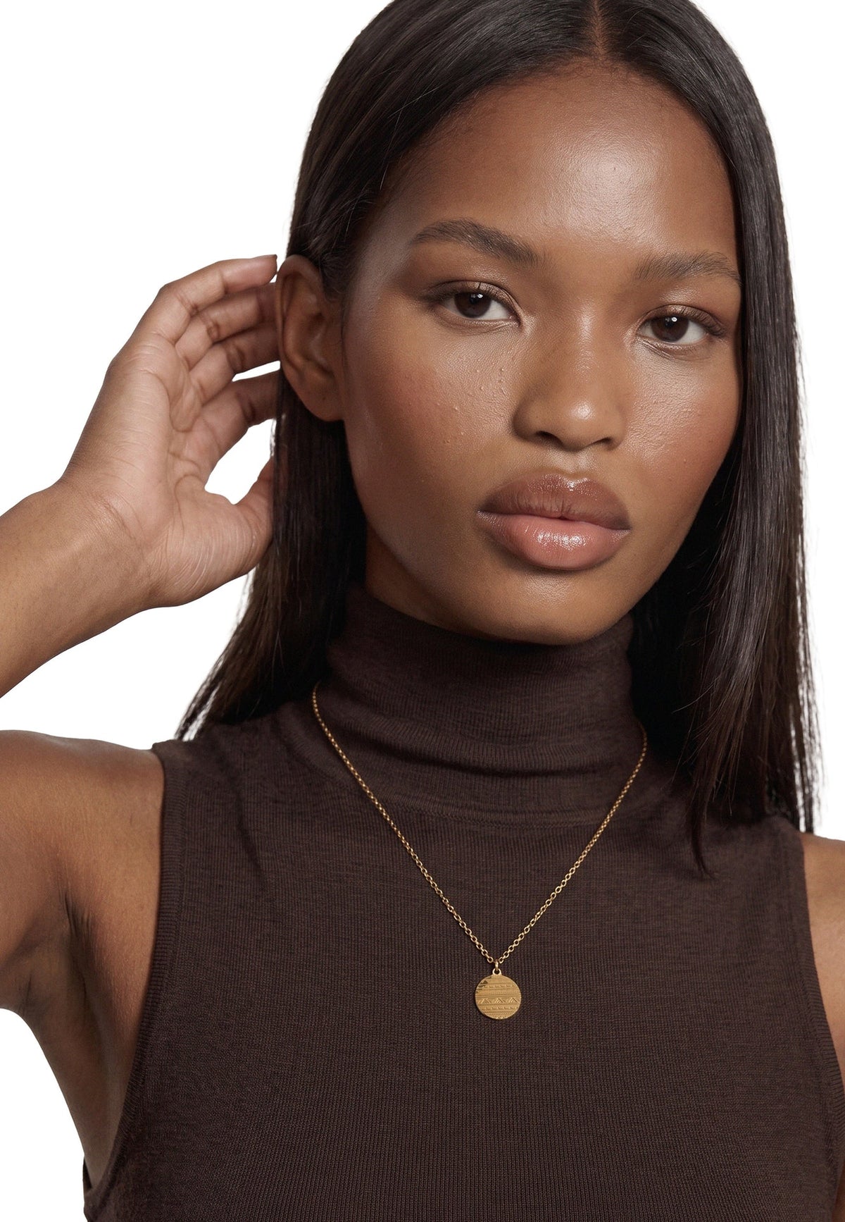Akitsune Miraya Necklace gold tone, worn by a model
