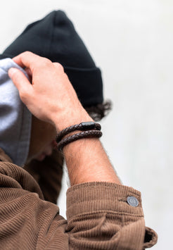 Akitsune-Navis-Leather-Bracelet-Black-Black-ModeljZBkWXU9MpYTK