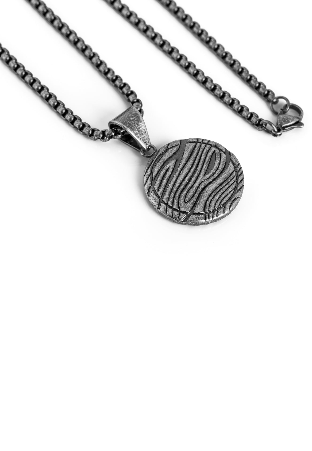 Akitsune-Orbis-Pendant-Necklace-Antique-Silver-Damscus-Earth-Flat-Closure