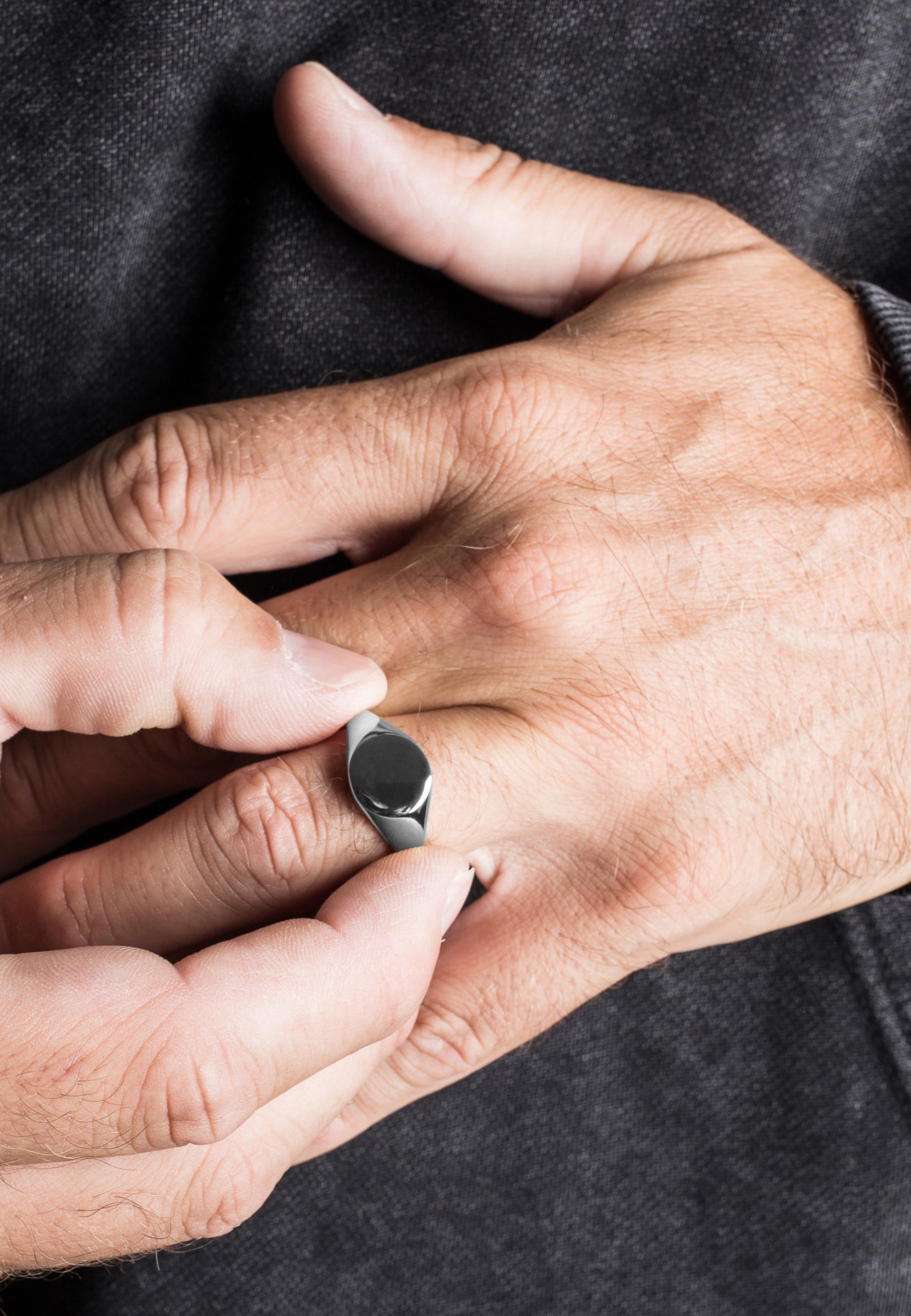 Akitsune-Parvus-Ring-Silver-Men-Model-Small