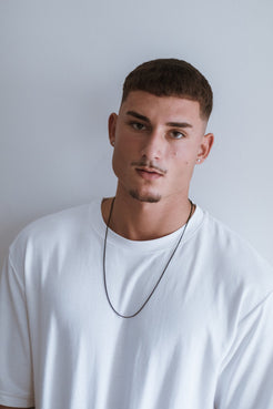 Akitsune-Pearl-Necklace-Chain-Matte-Black-Model