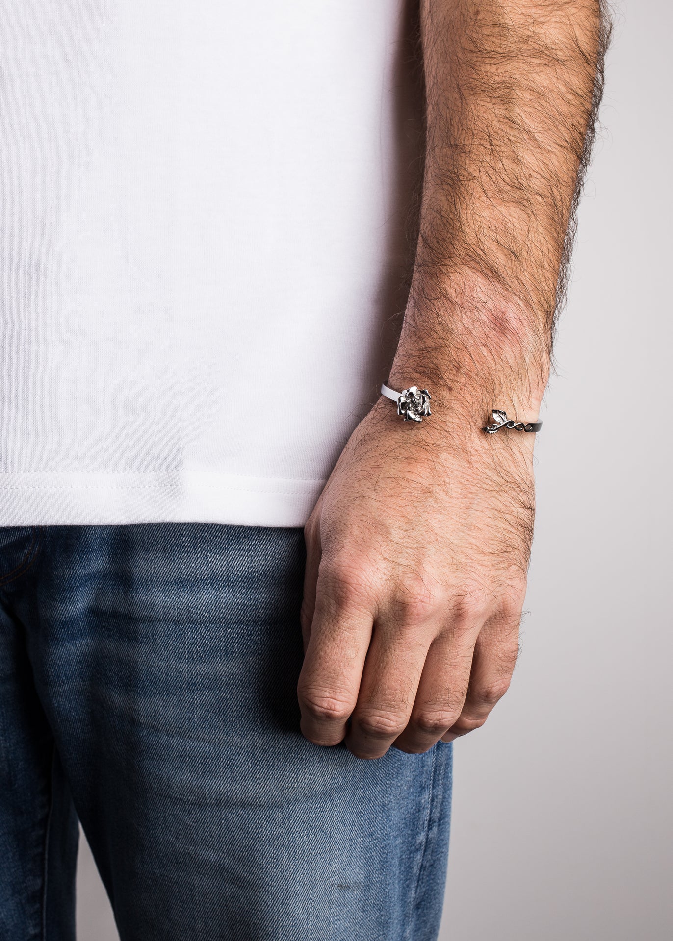 Akitsune-Rosa-Bangle-Bracelet-Silver-Floral-Slim-9