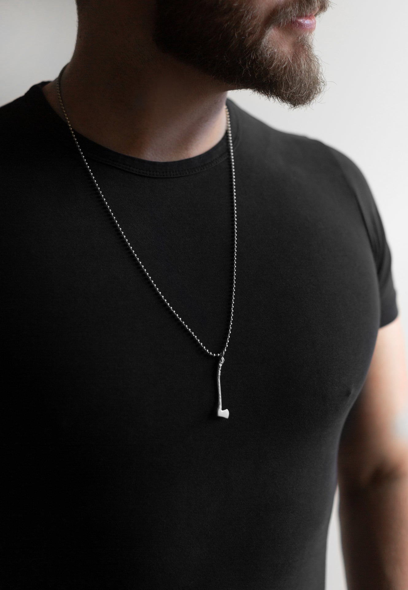 Akitsune-Securis-Nordic-Axt-Pendant-Necklace-Silver