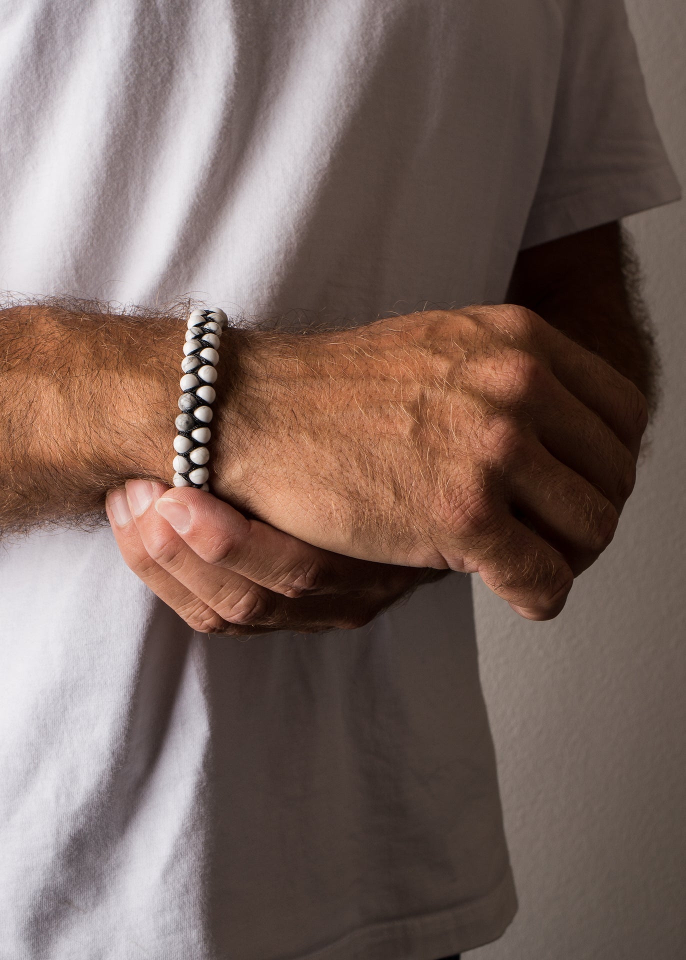Akitsune-Sensei-Beaded-Bracelet-Marble-White-Model-1