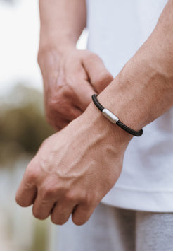 Akitsune-Silva-Nylon-Bracelet-Silver-Black-Model-New-Magnetic