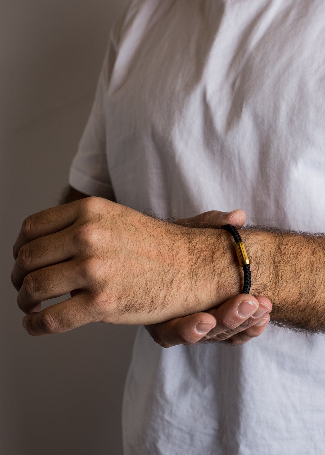 Akitsune-Silvus-Nylon-Bracelet-Gold-Black-1