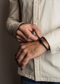 Akitsune-Silvus-Nylon-Bracelet-Matte-Black-Navyblue-6