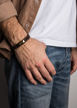 Akitsune-Simplicitas-Leather-Bracelet-Gold-Brown-10