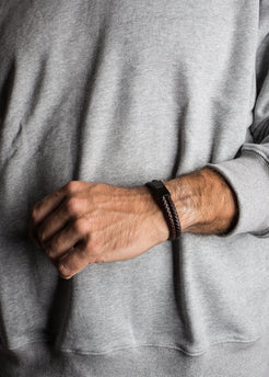 Akitsune-Simplicitas-Leather-Bracelet-Matte-Black-Model