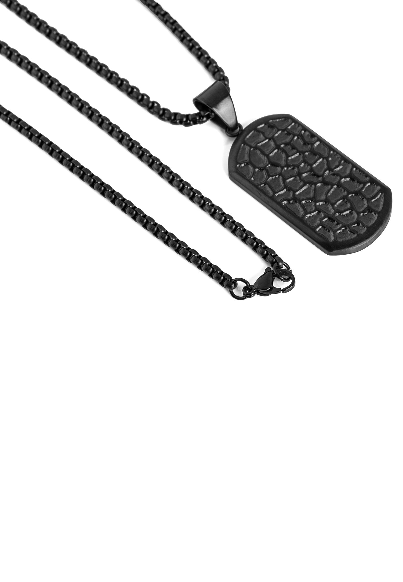 Akitsune-Terra-Pendant-Necklace-Matte-Black-Chain-Earth-Hammered-Mens-Style-Flat